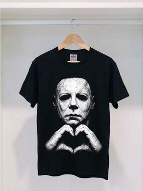 Vintage Michael Myers Heart Hands Graphic T-Shirt Horror Halloween Tee